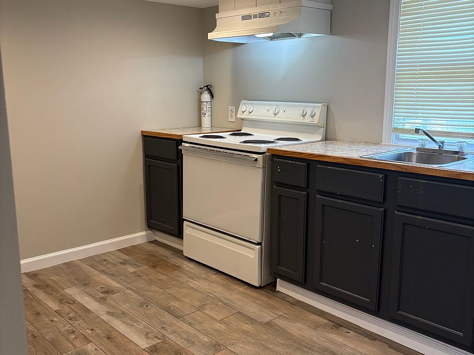 1st image of 613 Prospect St