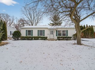 2304 Cypress Ln, Joliet, IL