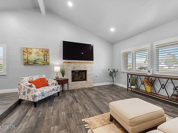 3rd image of 400 Mariott Rd