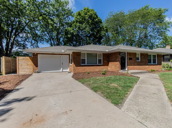 2114 Wynnwood Ln, Peru, IL 61354