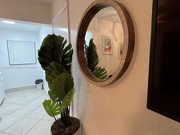 4th image of 4520 El Mar Dr #16