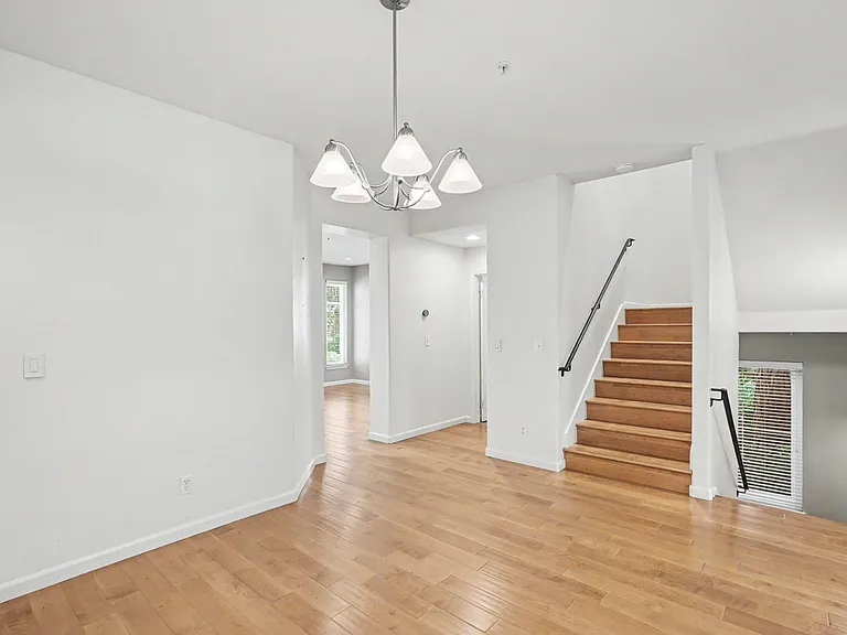 437 Camille Cir #1-11 — Photo 10