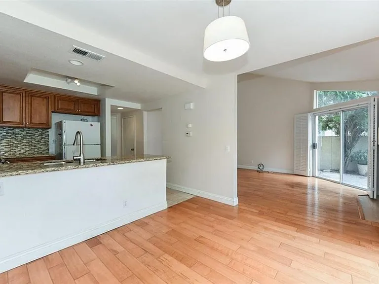 131 Stanford Ct #42 — Photo 12
