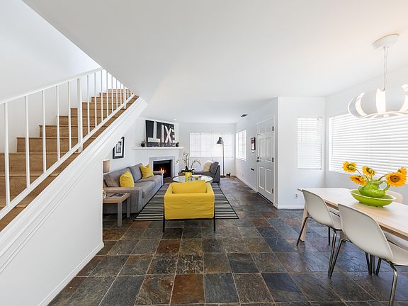 3rd image of 11328 Elderwood St