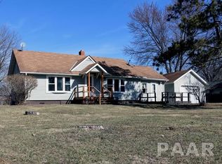104 Oakwood Ave, East Peoria, IL 61611