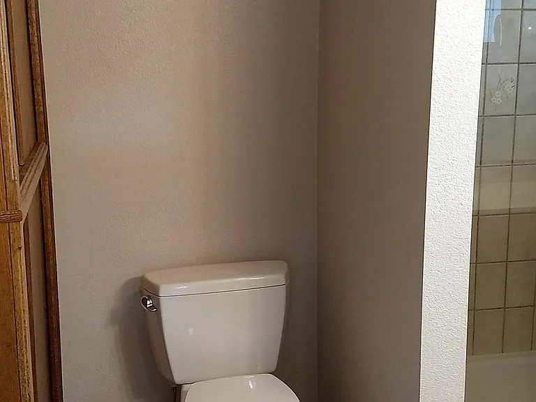 401 Hillview St #A — Photo 14