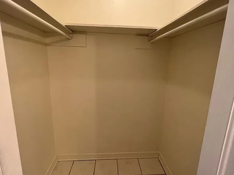 5335 Lauri Ln — Photo 11