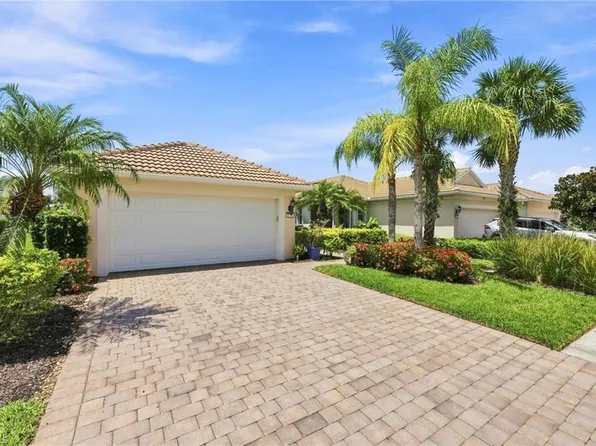 8732 Querce CT, NAPLES, FL 34114