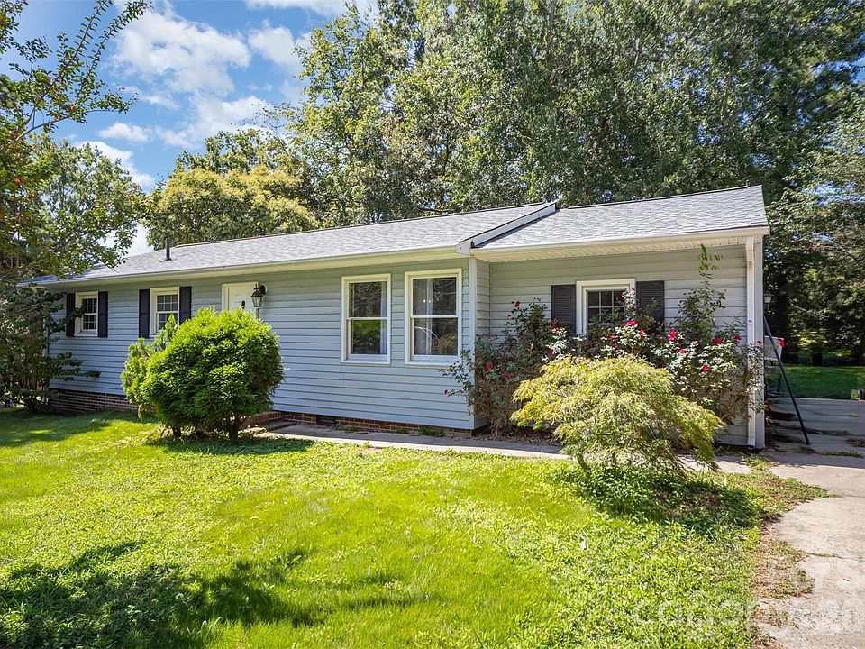 1st image of 904 Timberlane Dr