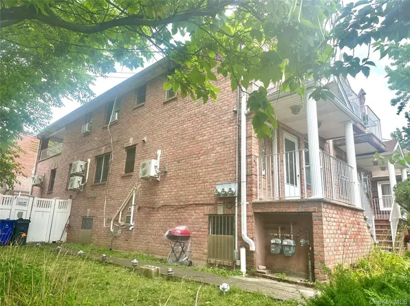 12401 7th AVE Avenue, College Point, NY 11356