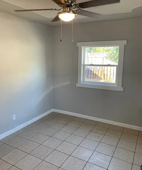 Sierra Dr — Photo 4