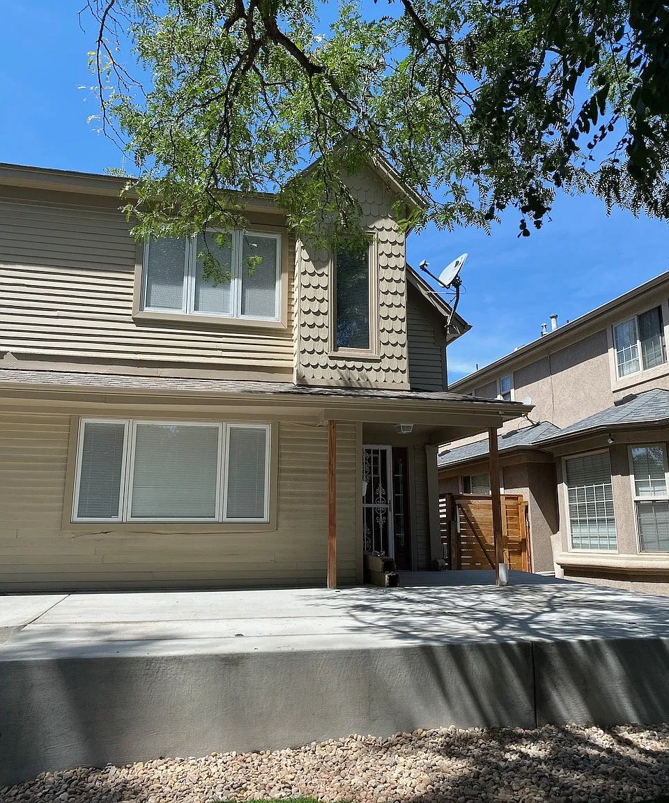 3 bed, 3.5 bath, 2649 sqft, $3,625 — Photo 3
