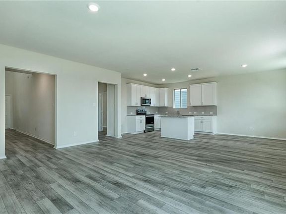 2nd image of 421 Katie Elder Dr