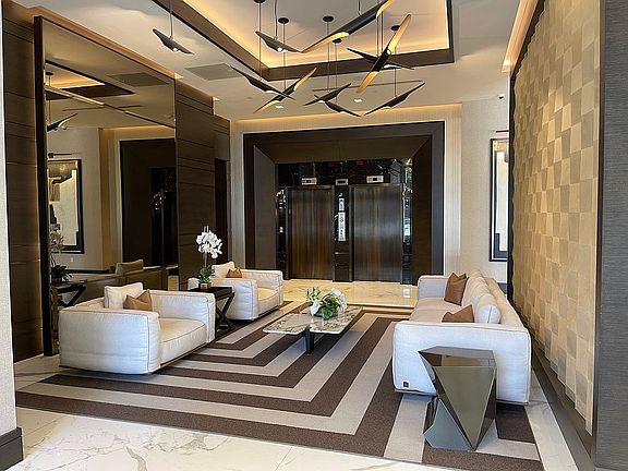 3rd image of 301 Altara Ave Penthouse 1010