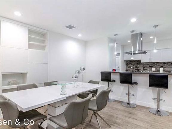 5th image of 4915 Tyrone Ave APT 105