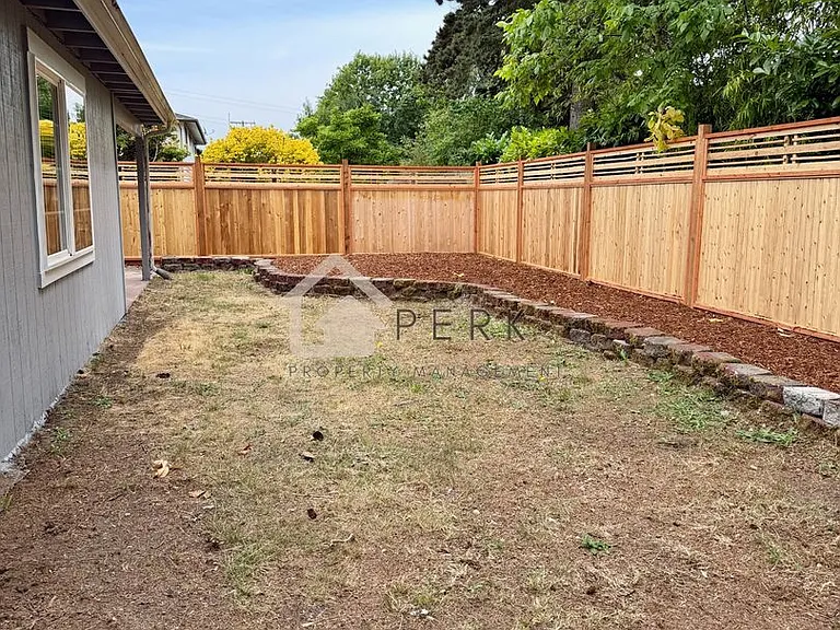 3605 NE 10th Ct — Photo 13