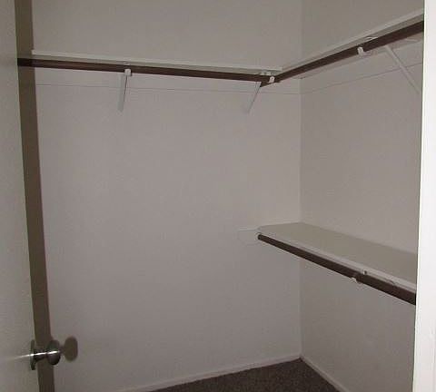 5th image of 1122 W Paradise Ave