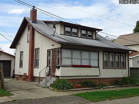 2nd image of 334 Chestnut St
