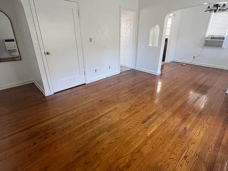 4243 Monroe St #5/8 — Photo 5