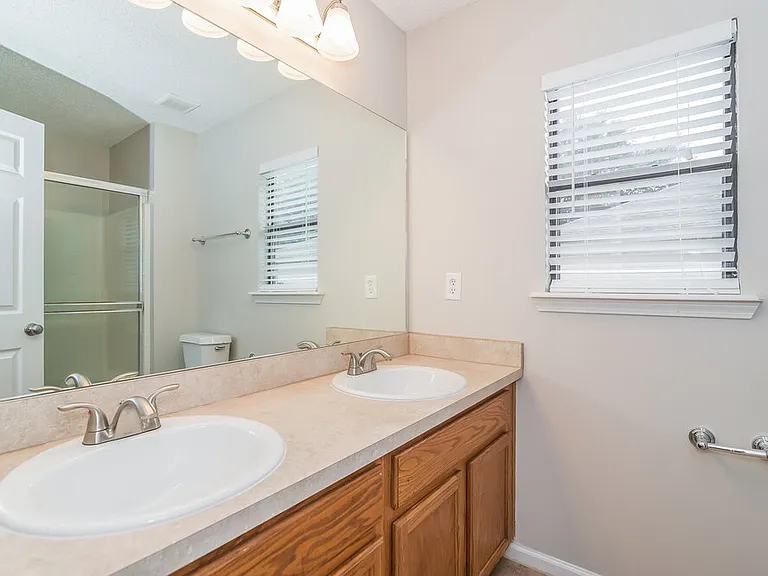 14031 Ridgewick Dr — Photo 9