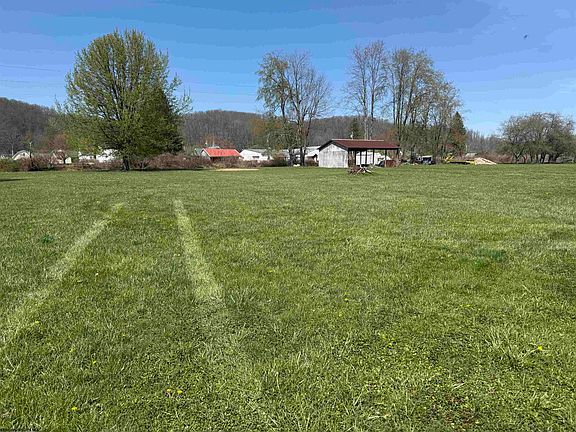 2nd image of 527 Franklin Rd