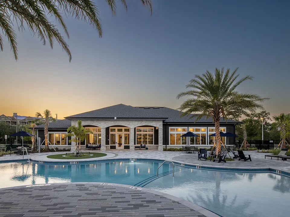 Prose Avalon Pointe