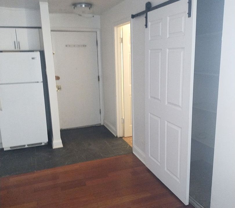 1st image of 5515 S Cornell Ave APT 303