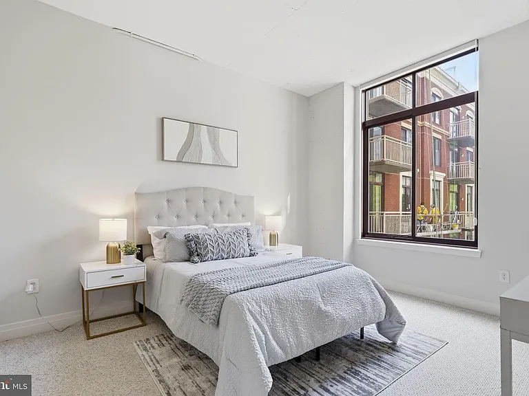 1201 N Garfield St #401 — Photo 7