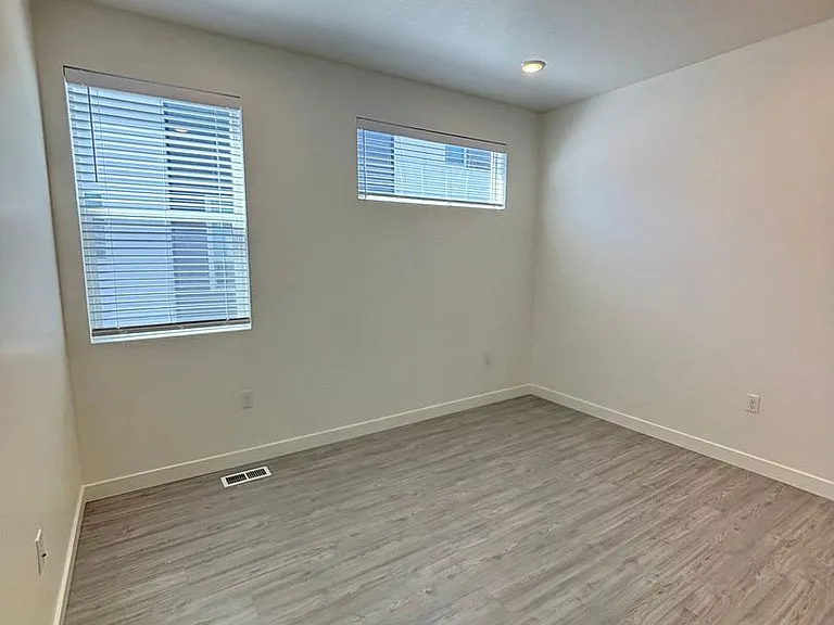 Woods Rose Townhomes — Photo 16