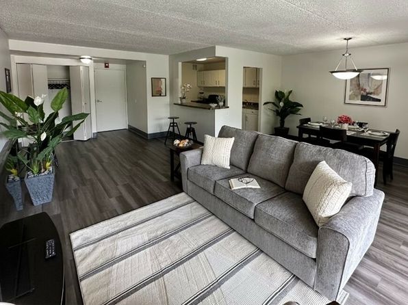 1100 Penn Center Blvd APT 310