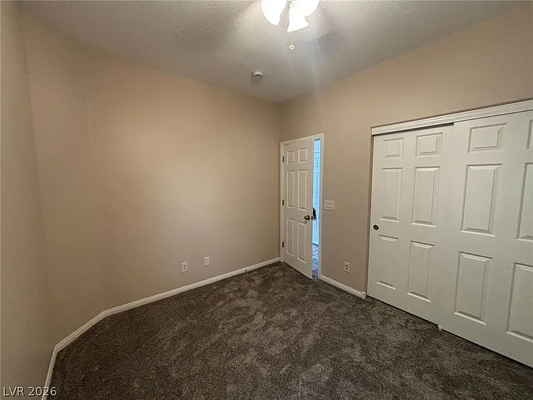 8585 Ebony Hills Way — Photo 42