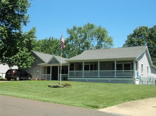 34 Estes Pkwy, Saint Louis, MO