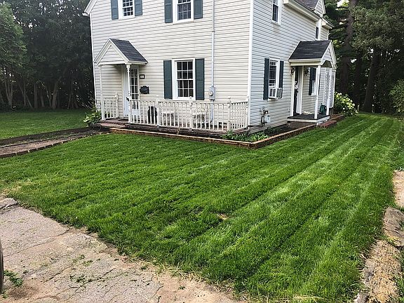 5th image of 23 Hillcrest Ave