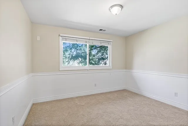 5799 Blandford Ct — Photo 18