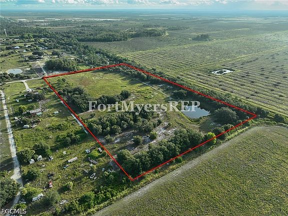 3rd image of 23910 Tinas Ln