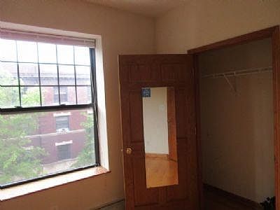 5th image of 5305 S Blackstone Ave #3