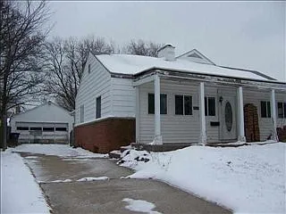 3122 S Saint Joseph St photo 1