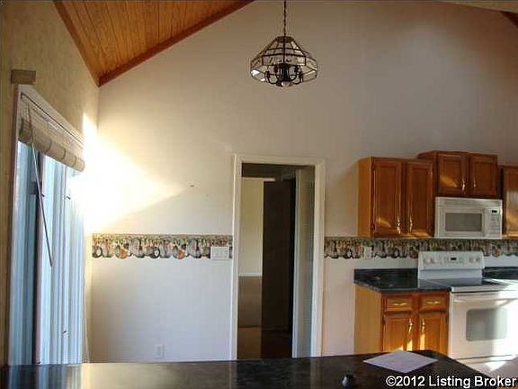 4th image of 3517 Burkland Blvd
