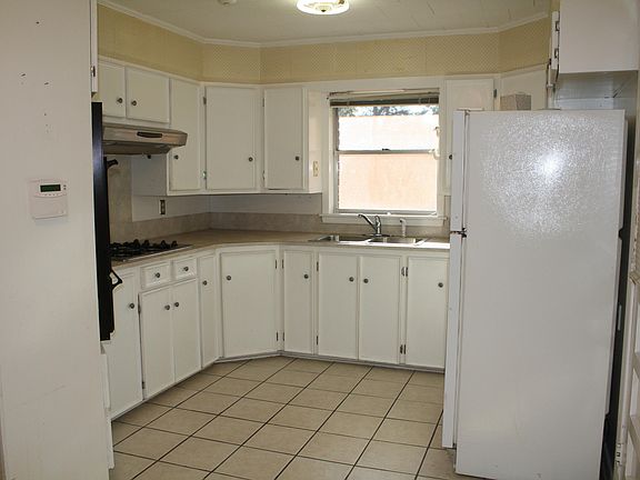 5th image of 1440 Jasmine Dr