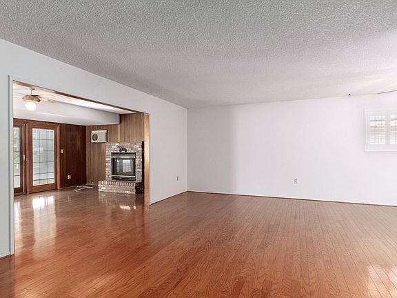 5th image of 9878 N Balboa Dr