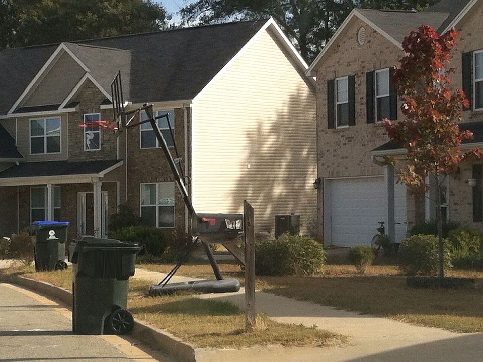 2nd image of 415 Deven Ct