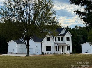 8825 Wingard Rd, Waxhaw, NC 28173