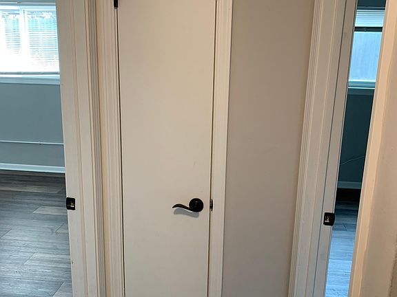 5th image of 225 Washington Ave Unit B