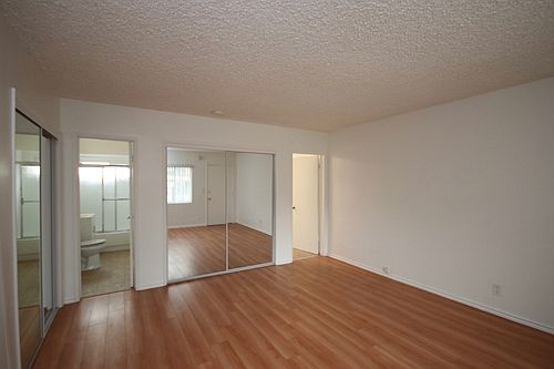 1st image of 5324 Baldwin Ave APT 11