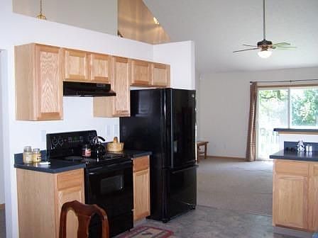 Spacious kitchen