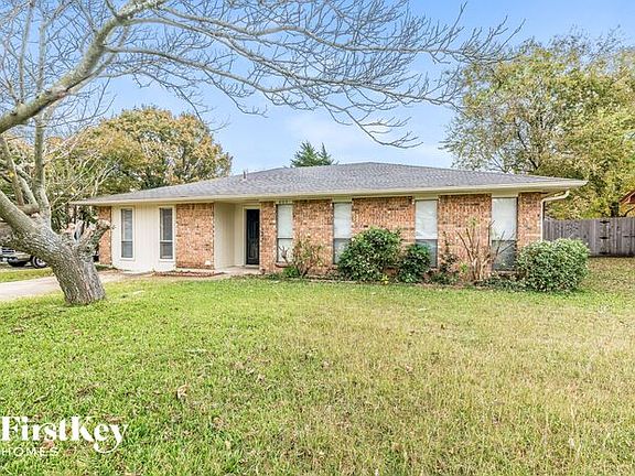 2nd image of 805 Dogwood Dr