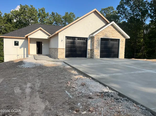 2785 Briaroaks Ln, Joplin, MO 64804