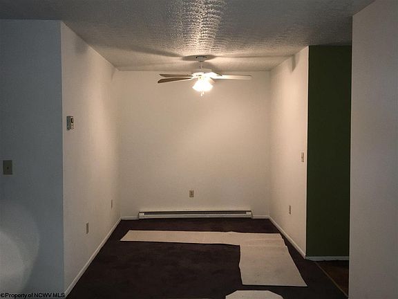 4th image of 64 Centre Ave