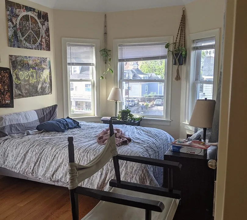 17 Sparhawk St #2