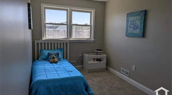 5427 The Alameda — Photo 2
